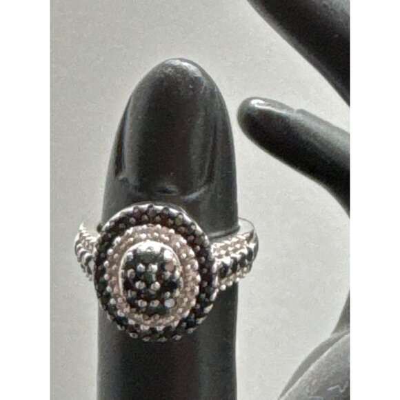 Sterling Silver Black & White Cubic Zirconia Halo Ring In Jewelry Box - Picture 5 of 12